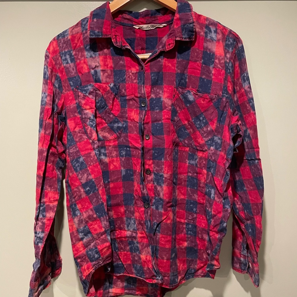 Red Blue Checkered Women’s Flannel 🇺🇸 ♥️